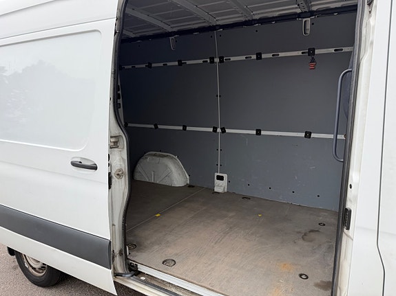 Mercedes-Benz Sprinter 211 8 of 15
