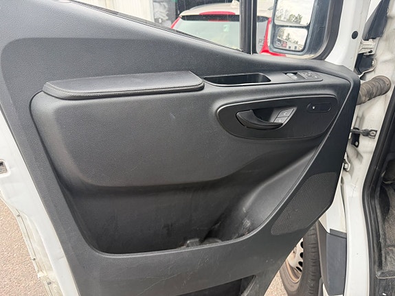 Mercedes-Benz Sprinter 211 10 of 15