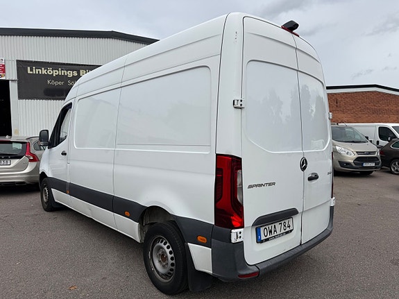 Mercedes-Benz Sprinter 211 5 of 15