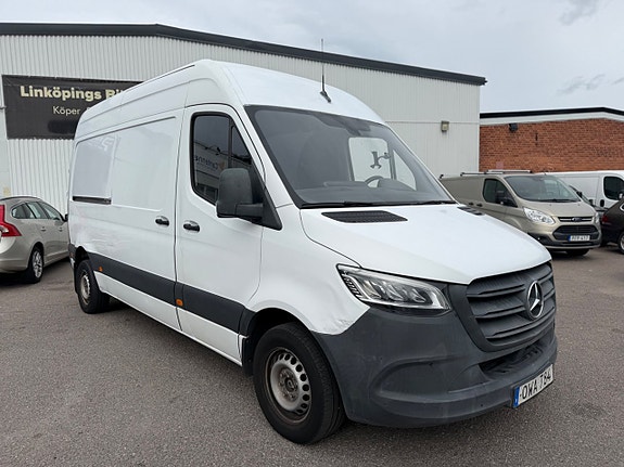Mercedes-Benz Sprinter 211 2 of 15