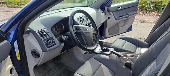 Volvo V50 16 of 18