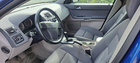 Volvo V50 7 of 18