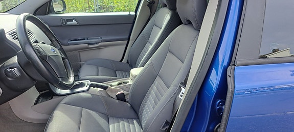 Volvo V50 8 of 18