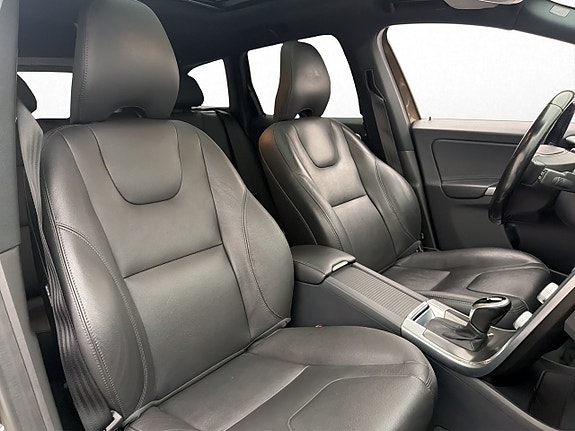 Volvo XC60 11 of 29