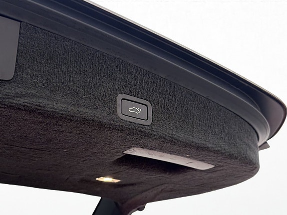Volvo XC60 27 of 29