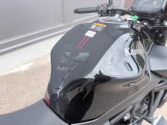 Kawasaki Z650 6 of 11