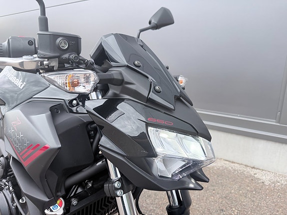 Kawasaki Z650 4 of 11
