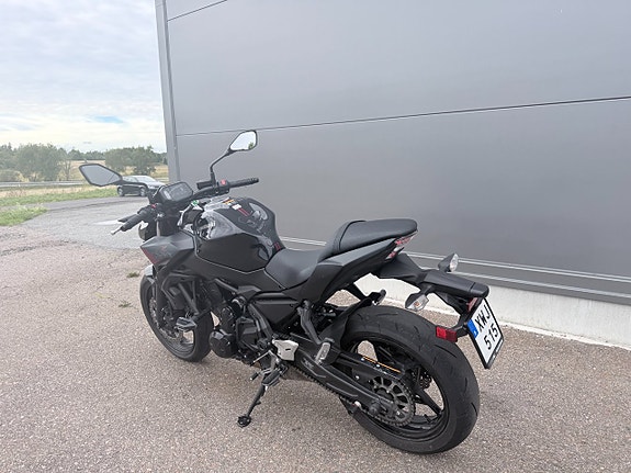 Kawasaki Z650 9 of 11