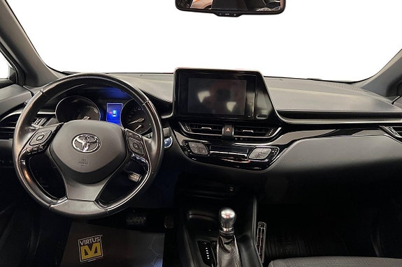 Toyota C-HR 10 of 21