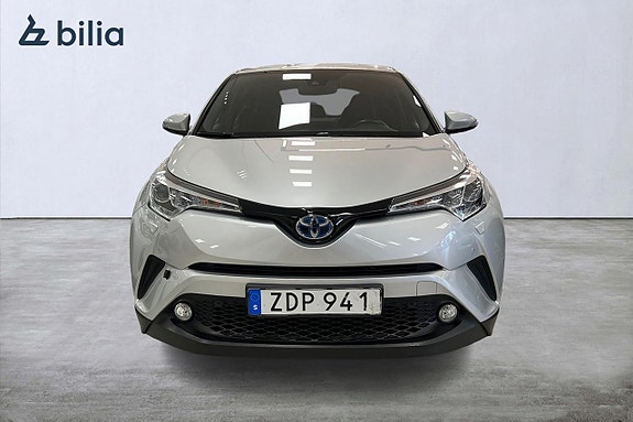 Toyota C-HR 6 of 21