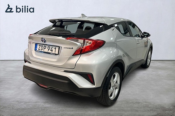 Toyota C-HR 19 of 21