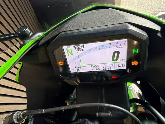 Kawasaki Ninja Kawasaki Ninja ZX-6R, 124hk 9 of 13