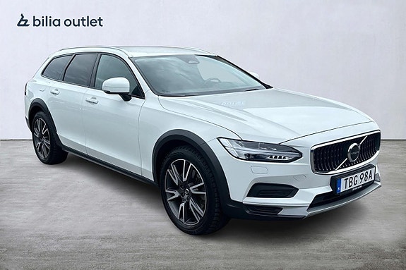 Volvo V90 Cross Country 9 of 30