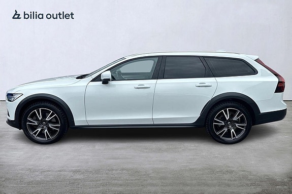 Volvo V90 Cross Country 3 of 30