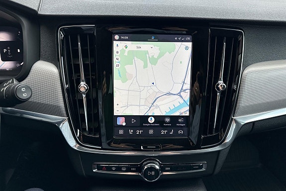 Volvo V90 Cross Country 17 of 30