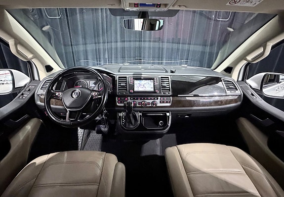 Volkswagen Multivan 19 of 30