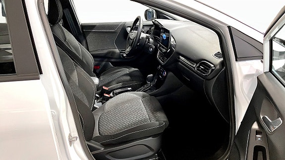 Ford Puma 3 of 13