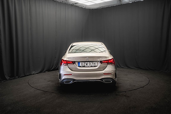 Mercedes-Benz A180 7 of 23