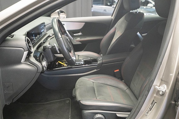 Mercedes-Benz A180 14 of 23