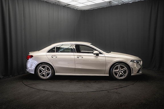 Mercedes-Benz A180 5 of 23