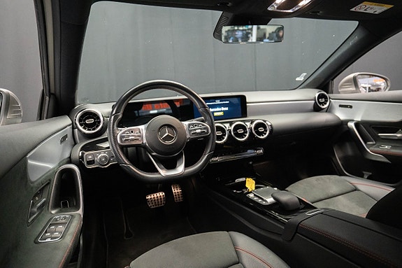 Mercedes-Benz A180 10 of 23
