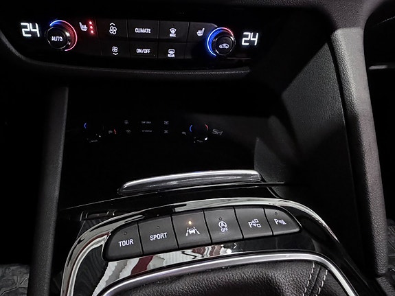 Opel Insignia 25 of 30