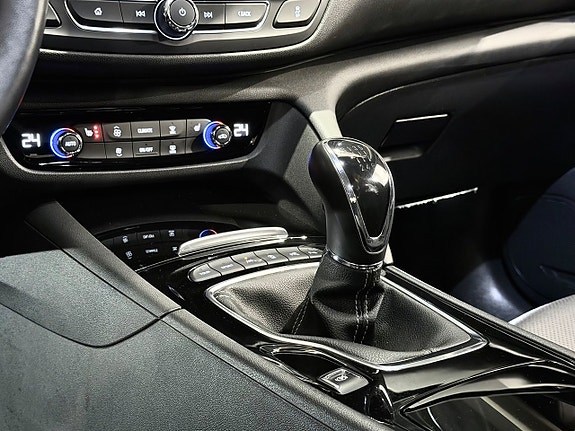 Opel Insignia 24 of 30