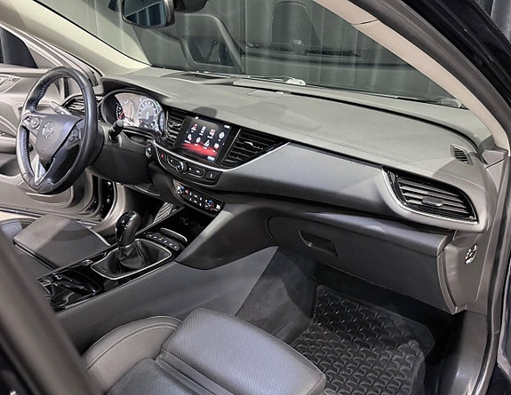 Opel Insignia 12 of 30