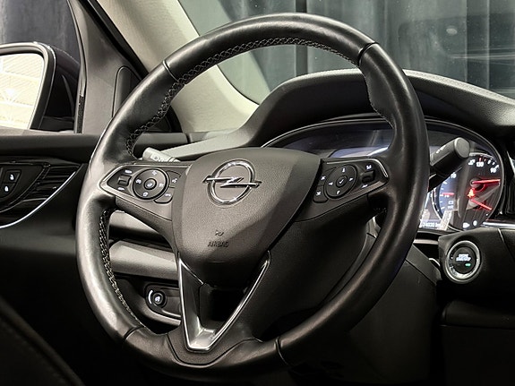 Opel Insignia 19 of 30