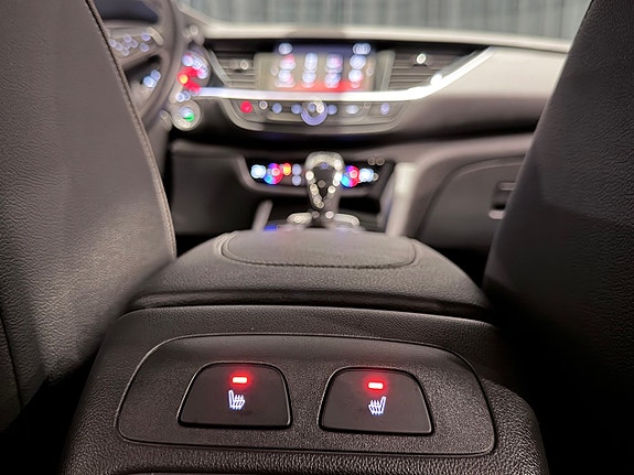 Opel Insignia 17 of 30