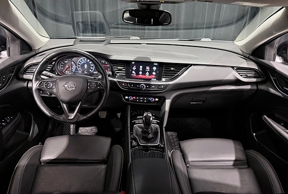 Opel Insignia 18 of 30