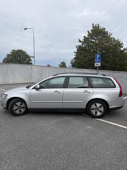 Volvo V50 5 of 9