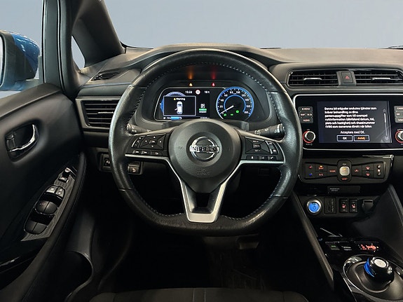 Nissan Leaf 9 of 20
