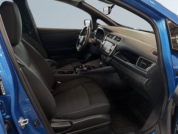 Nissan Leaf 10 of 20