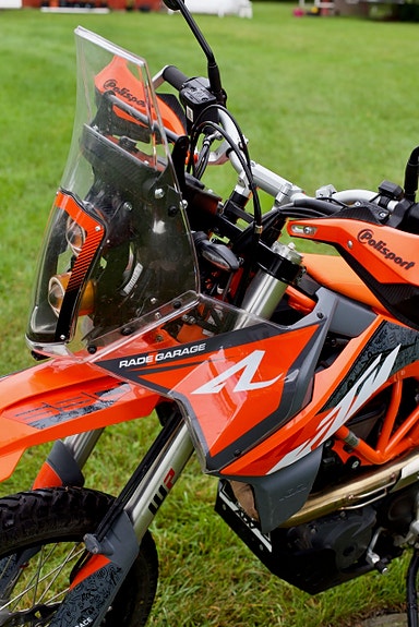KTM 690 ENDURO R 2 of 8