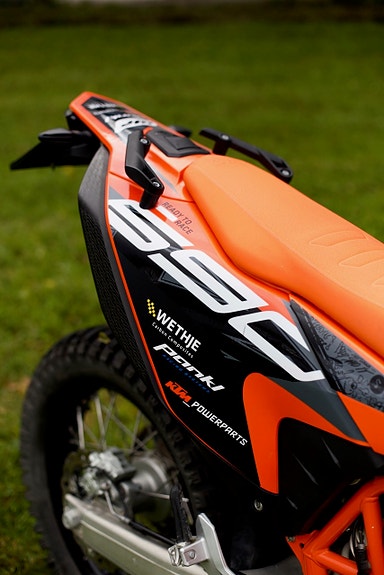 KTM 690 ENDURO R 6 of 8
