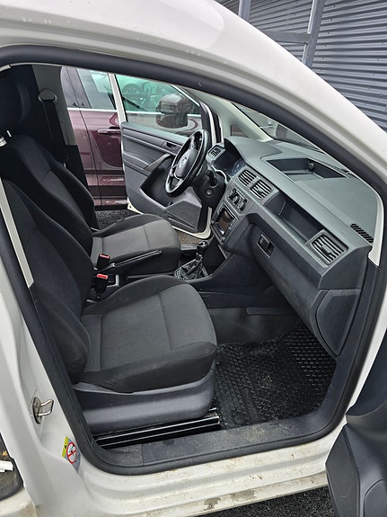 Volkswagen Caddy 5 of 9
