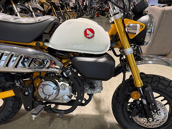 Honda MSZ125 Monkey ABS 9 of 12