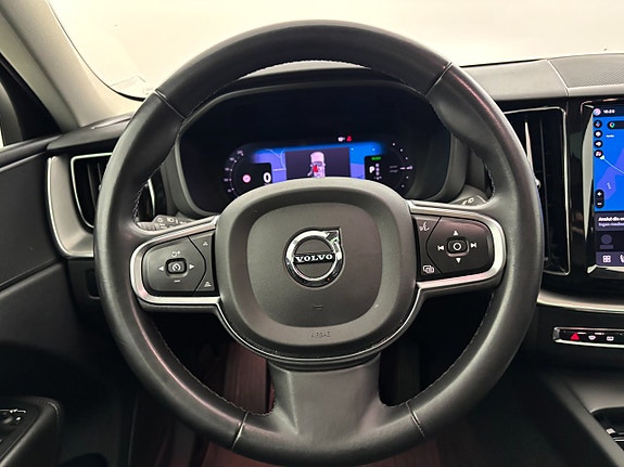 Volvo XC60 17 of 28