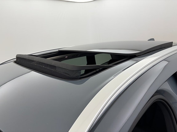 Volvo XC60 25 of 28
