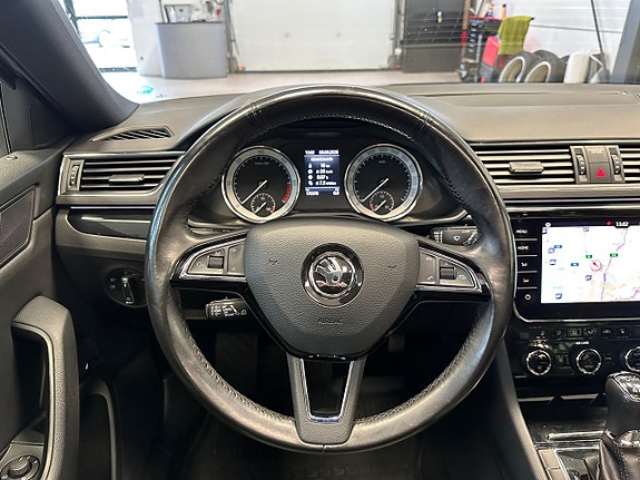 Skoda Superb 22 of 30