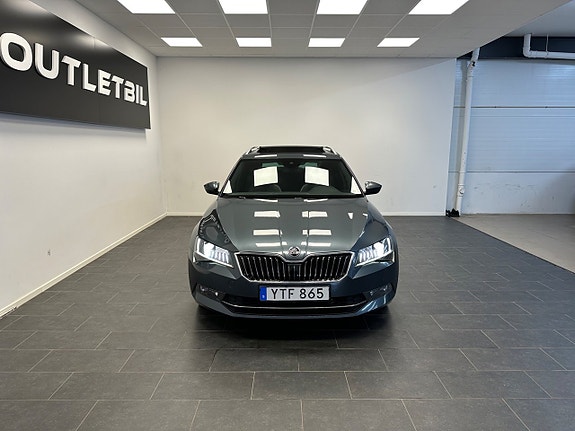 Skoda Superb 5 of 30