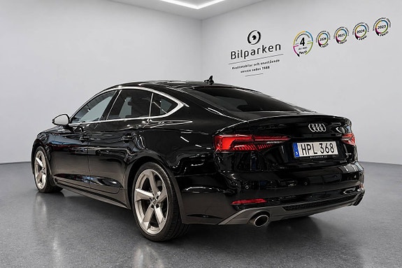 Audi A5 3 of 17