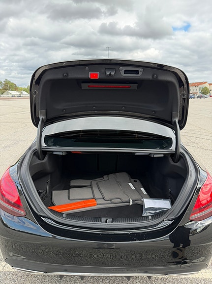 Mercedes-Benz C200 6 of 10