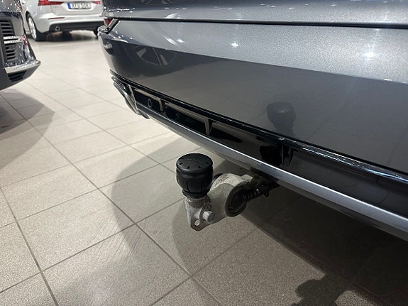 Volvo XC90 8 of 20