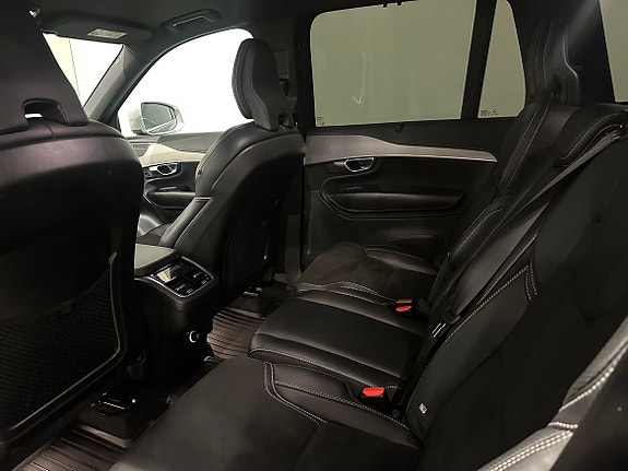 Volvo XC90 12 of 20