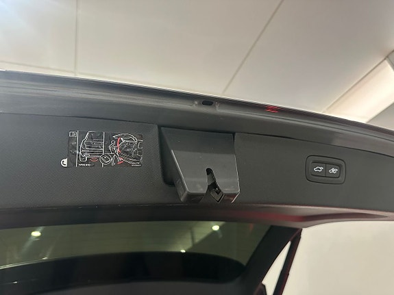 Volvo XC90 11 of 20