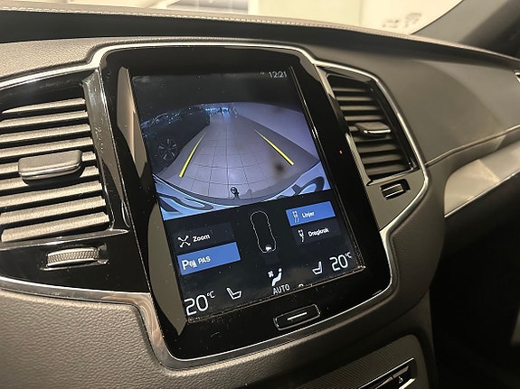 Volvo XC90 18 of 20