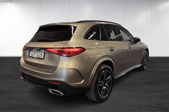 Mercedes-Benz GLC300 e 7 of 25