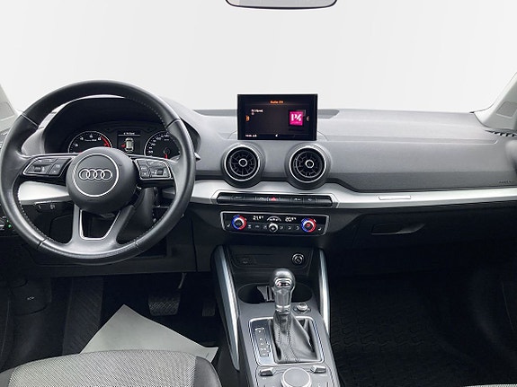 Audi Q2 8 of 10